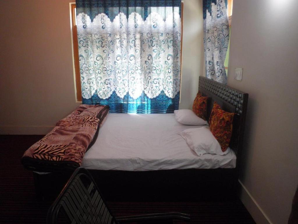 My Guest House Srinagar  Luaran gambar