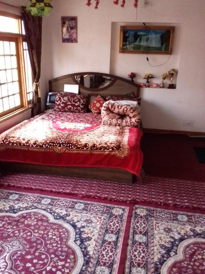 My Guest House Srinagar  Luaran gambar
